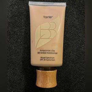 Tarte cosmetics Amazonian Clay BB Tinted Moisturizer